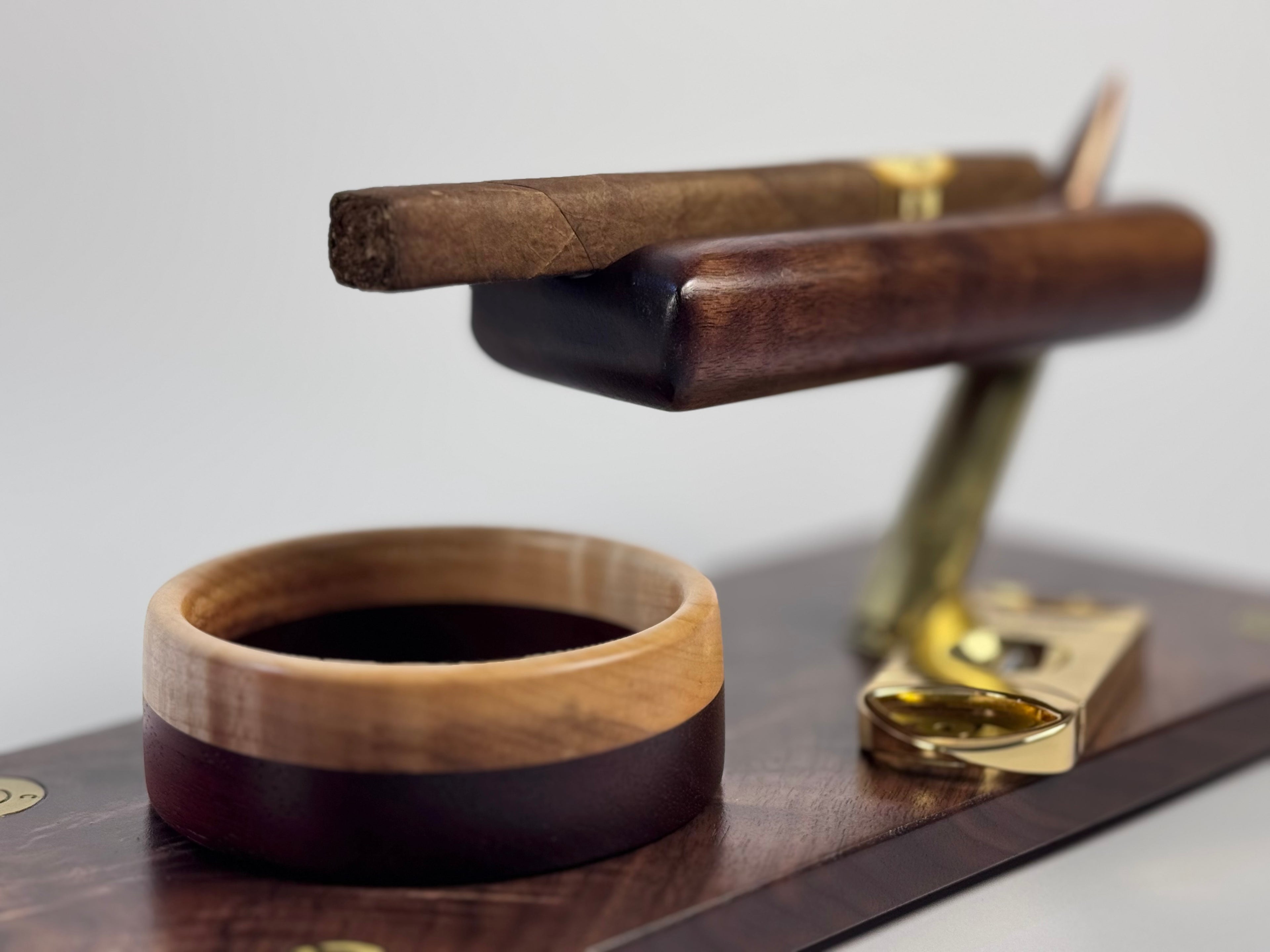 Elite series Whiskey and Cigar board